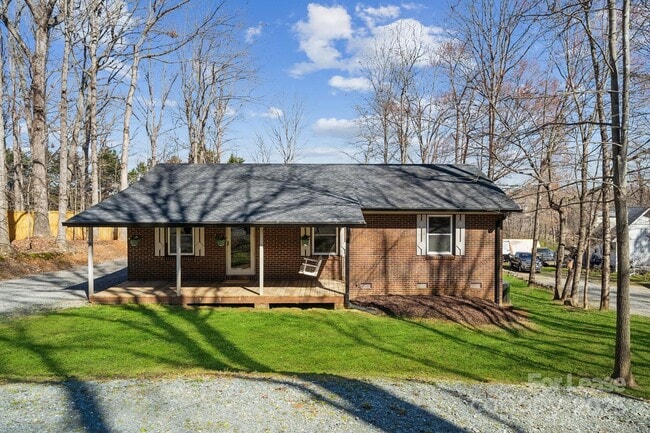 property at 259 Unionville - Indian Trail Rd W