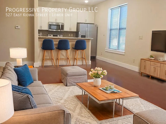 property at 527 E Kiowa St
