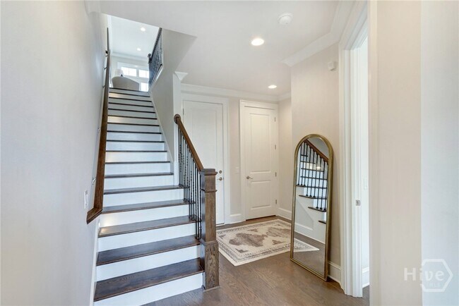 433 Port St in Savannah, GA - Building Photo - Building Photo