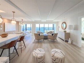 3430 Gulf Shore Blvd N in Naples, FL - Building Photo - Building Photo