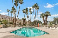 1601 Sandpiper St in Palm Desert, CA - Foto de edificio - Building Photo