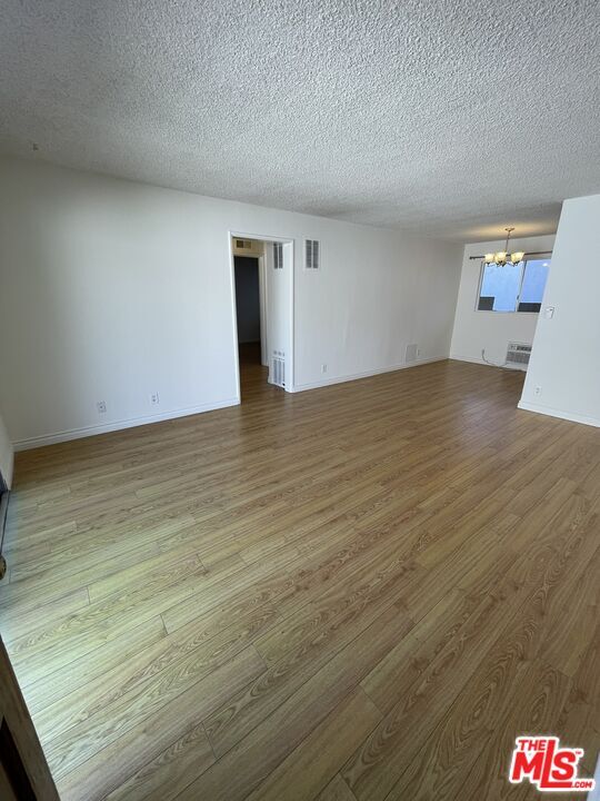 1252 Barry Ave in Los Angeles, CA - Building Photo - Building Photo