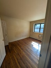 214 Prospect Ave in Hackensack, NJ - Building Photo - Building Photo