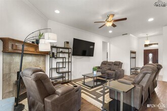 4926 Olivia Ln in Wichita Falls, TX - Building Photo - Building Photo
