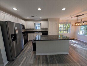 5202 Hampton Beach Pl in Tampa, FL - Building Photo - Building Photo