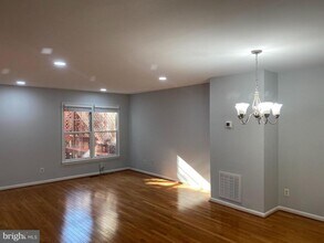 6413 Knapsack Ln in Centreville, VA - Building Photo - Building Photo