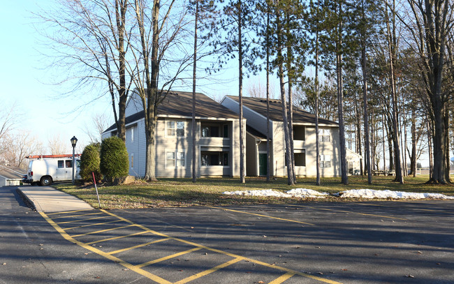 Patrick Court in Phoenix, NY - Building Photo - Building Photo