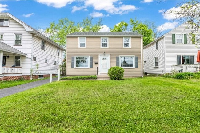 property at 20 Irvington Rd