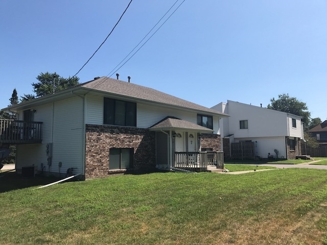 305-317 NE 2nd St in Grimes, IA - Foto de edificio - Building Photo