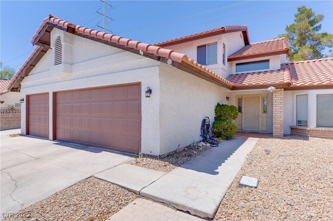 property at 1517 Kirby Dr