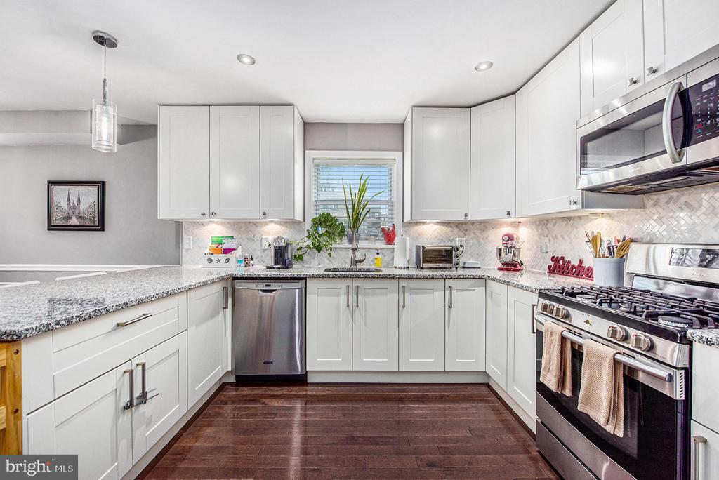 911 Wood St in Conshohocken, PA - Building Photo