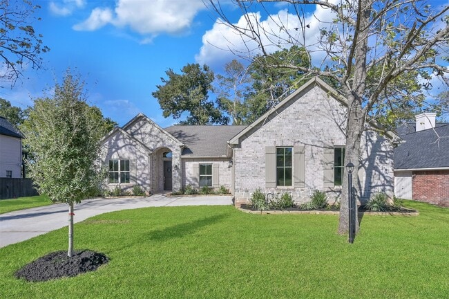 property at 43 Wilmington Dr