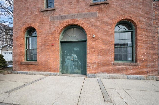 4 Pallas St in Providence, RI - Building Photo - Building Photo