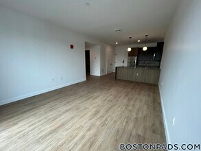 199 Gardner St in Boston, MA - Foto de edificio - Building Photo