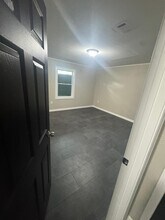 1490 Hugenot St in Memphis, TN - Building Photo - Building Photo