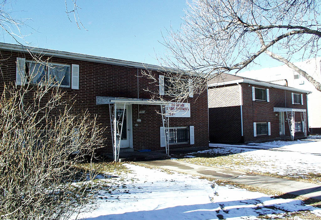 1923 Dallas St in Aurora, CO - Building Photo