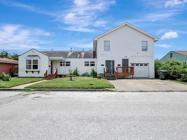 property at 5309 Perry Ave