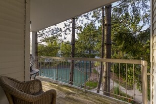 Village Club of Farmington Hills in Farmington Hills, MI - Building Photo