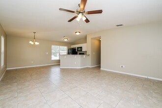 721 W Thomas St in Lakeland, FL - Building Photo - Building Photo