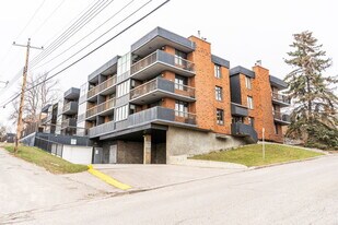 345-345 4 Ave NE in Calgary, AB - Building Photo