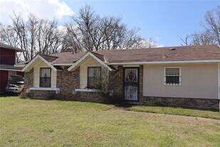 6028 Oakleigh Rd in Montgomery, AL - Building Photo