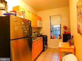 2025 N Gratz St in Philadelphia, PA - Building Photo