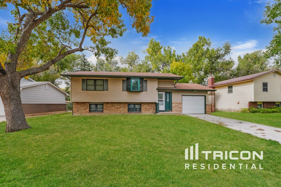 1006 De La Vista Pl in Colorado Springs, CO - Building Photo