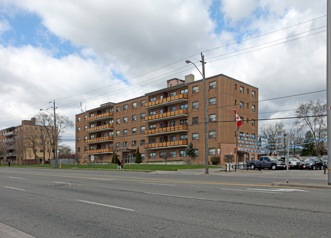 Dixland apartments in Toronto, ON - Building Photo - Building Photo