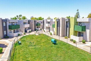 949 S Longmore, Unit 1 in Mesa, AZ - Building Photo