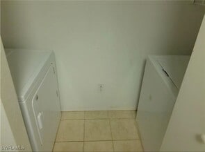 8245 Ibis Club Dr in Naples, FL - Building Photo - Building Photo