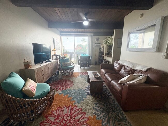property at 75-5873-5873 Walua Rd