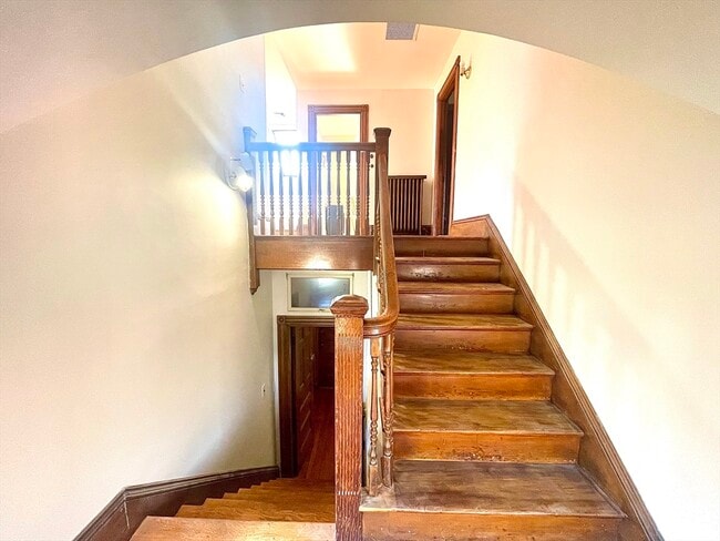 11 Montague St in Boston, MA - Building Photo - Building Photo