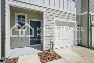 11910 Sylvia St in Dade City, FL - Building Photo - Building Photo