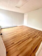 312 Union St, Unit 2 in Bangor, ME - Building Photo - Building Photo