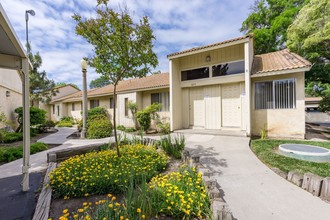 Lacey West in Hanford, CA - Building Photo - Building Photo