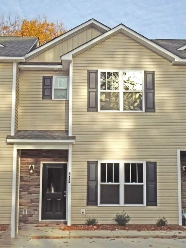 property at 513 N Green St