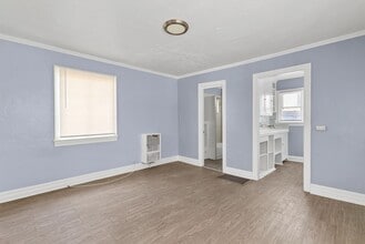 1643 Locust Ave in Long Beach, CA - Building Photo - Building Photo