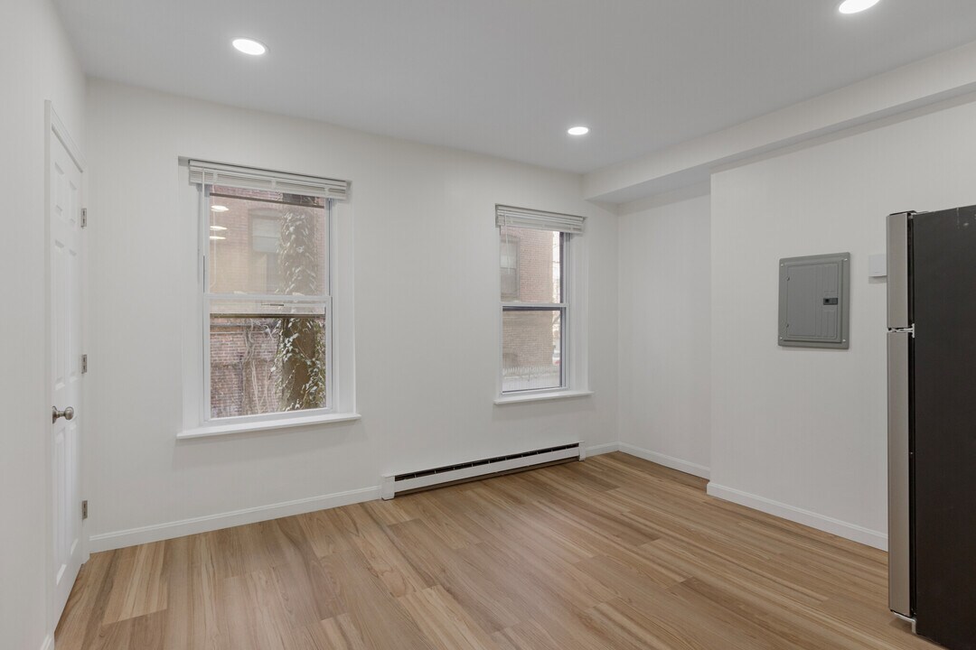 104 Saint Botolph St, Unit 5 in Boston, MA - Foto de edificio