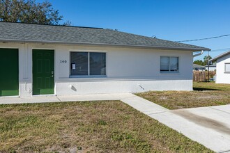 140 Gordon Ave S in Lehigh Acres, FL - Foto de edificio - Building Photo