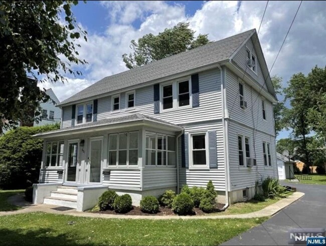 property at 621 Shelton Rd