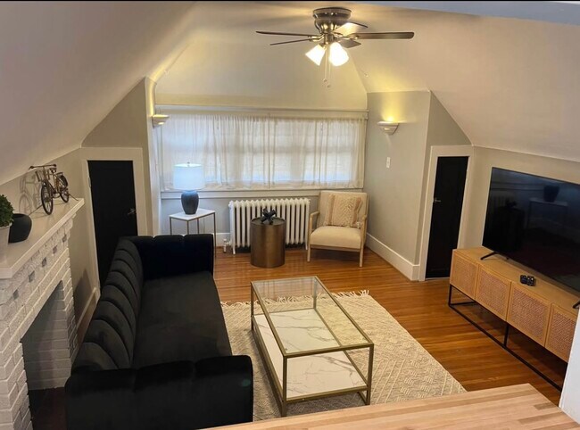 449 Richmond Ave, Unit 4 in Buffalo, NY - Building Photo - Building Photo