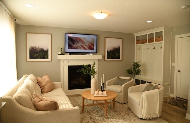 1204 NE 21st St in Grimes, IA - Building Photo - Building Photo