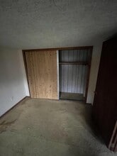 202 St Clair Ave SW in New Philadelphia, OH - Building Photo - Building Photo