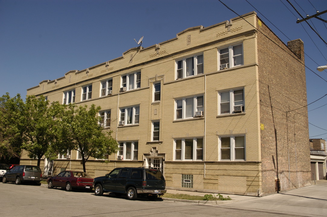 2412-2424 Catalpa St in Chicago, IL - Building Photo