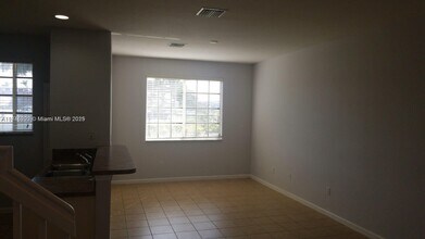 2041 Nassau Dr in West Palm Beach, FL - Building Photo - Building Photo