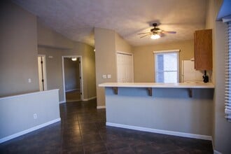 33 Old Orchard Ln in Glen Carbon, IL - Foto de edificio - Building Photo