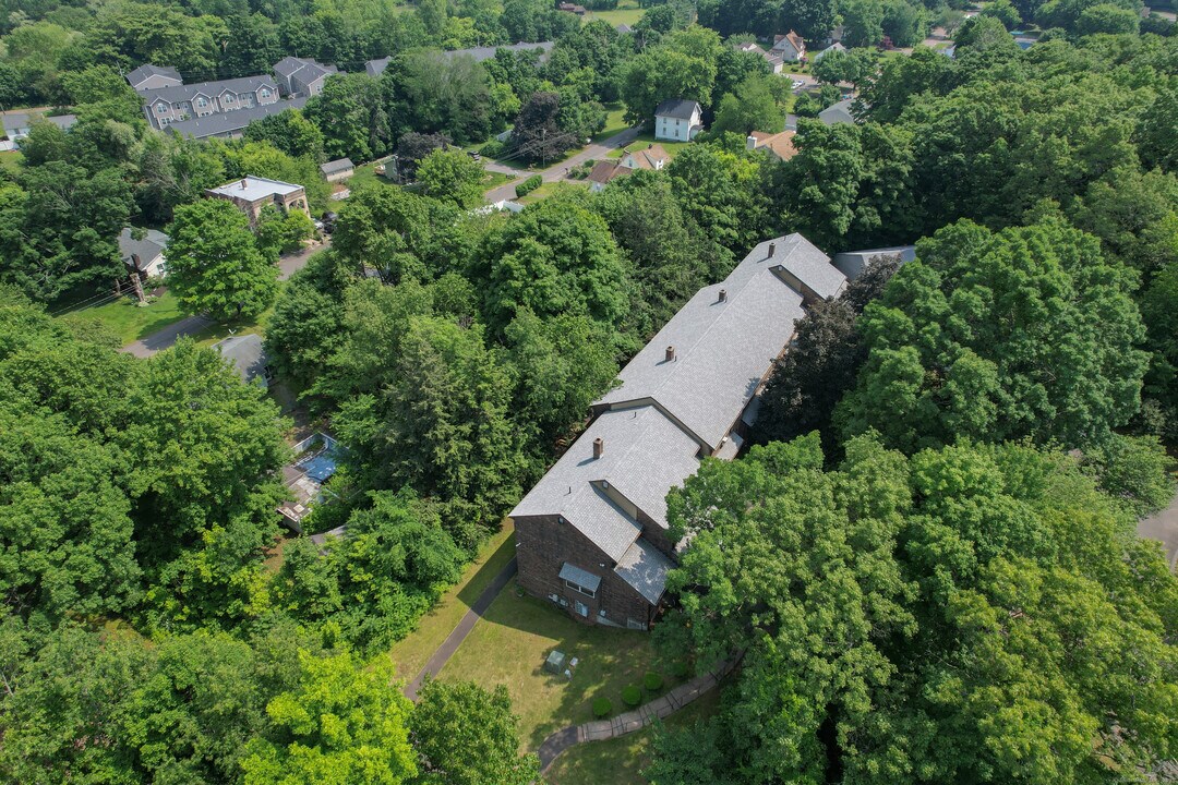 171 Sams Rd in Meriden, CT - Building Photo