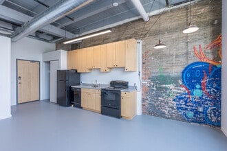 Dreamtroit in Detroit, MI - Foto de edificio - Interior Photo
