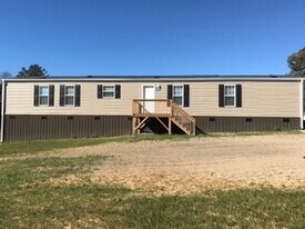 40 Rising Sun Ln in Kittrell, NC - Building Photo