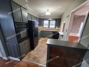 9909 Wheeling Ave in Kansas City, MO - Building Photo - Building Photo